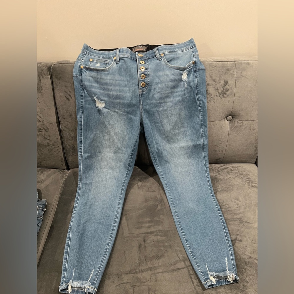 Torrid Bombshell Skinny Jeans